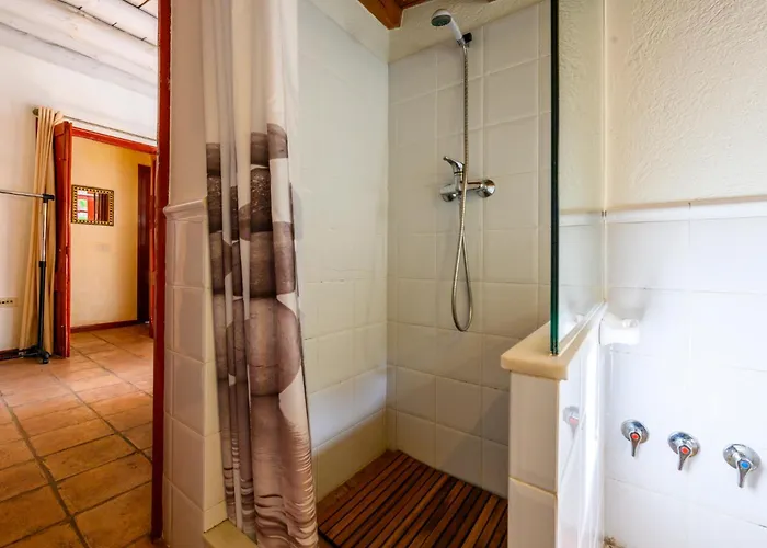 Semesterbostad Casa Jordi - Piedra Y Boveda En El Corazon De I 3 I 2 Parkings I Patio Con Bbq *